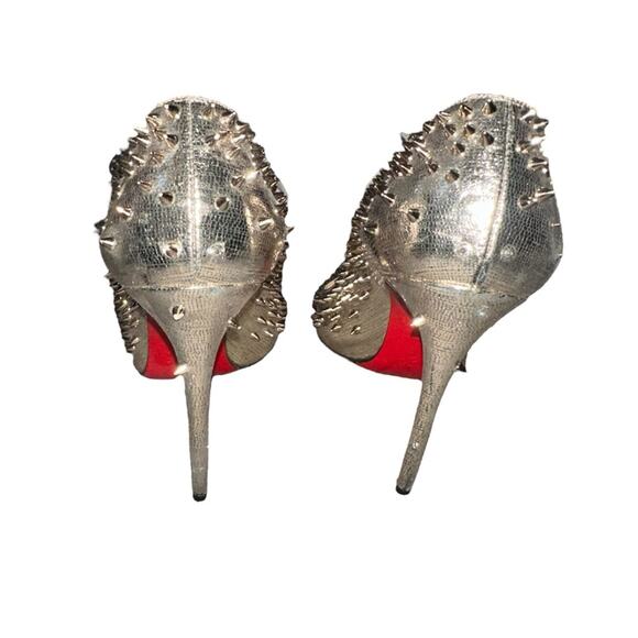 Christian Louboutin Escarpic Gold Spiked Studded Pumps Heels Red Bottoms 37.5 - Picture 3 of 8